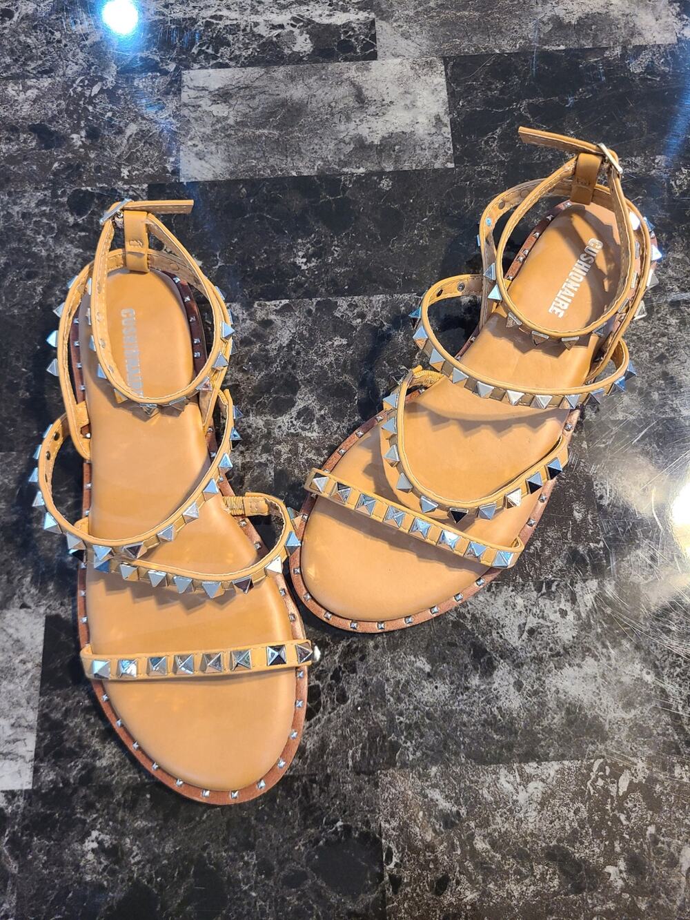 Cushionair 6.5 women's studded strappy nude sandals